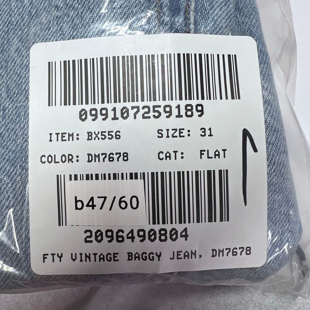 J. Crew '90s vintage baggy jean Clear Light Blue Wash Size 31 NWT BX556 - Picture 9 of 9
